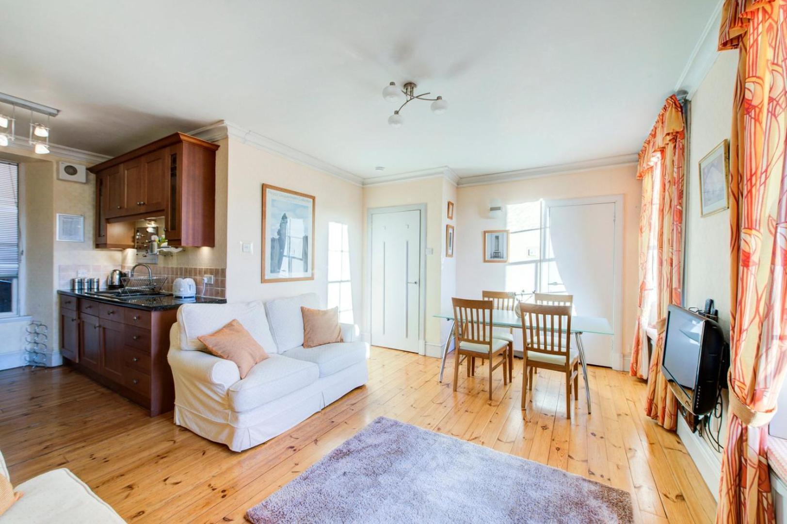 Guestready - Historic Edinburgh Old Town Apartment Exterior photo